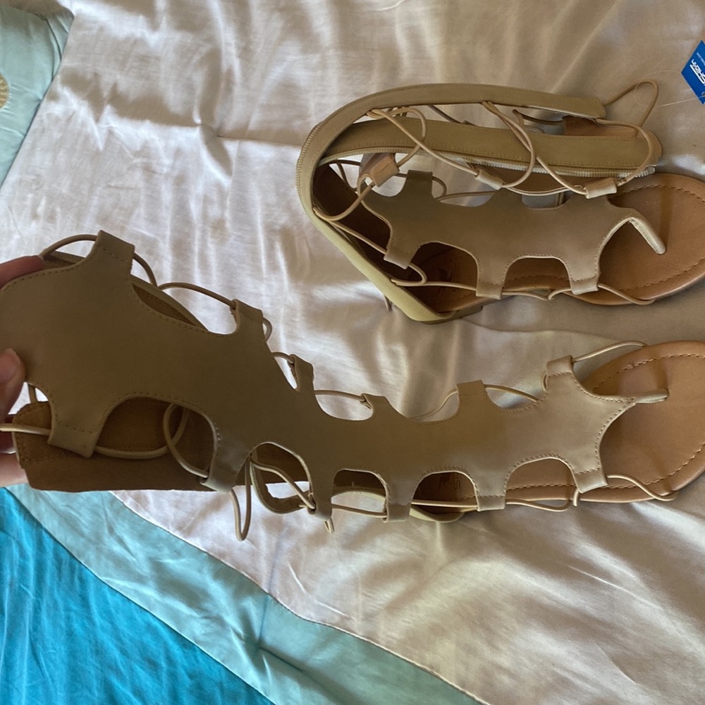 Sandals - Picture 3 of 3